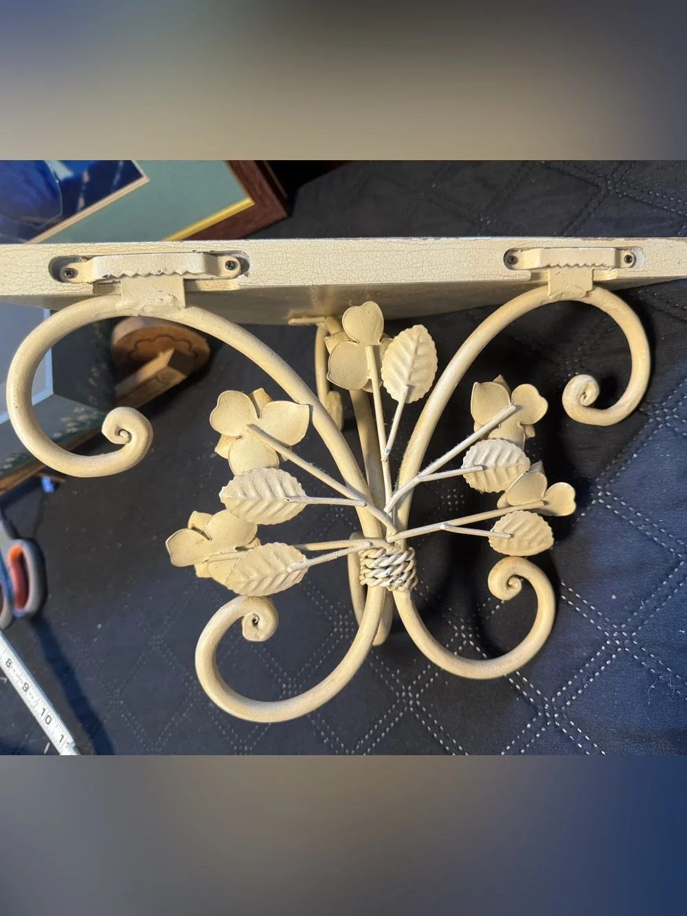 Vintage Decorative Wrought Iron Wall Hook with Pink Rose Accents
